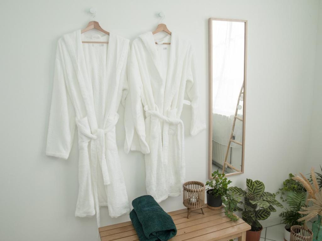 Evasion Tropicale - Studio Avec Spa, Cosy Et Renove Au Coeur De Soissons - 2 Pers Kültér fotó